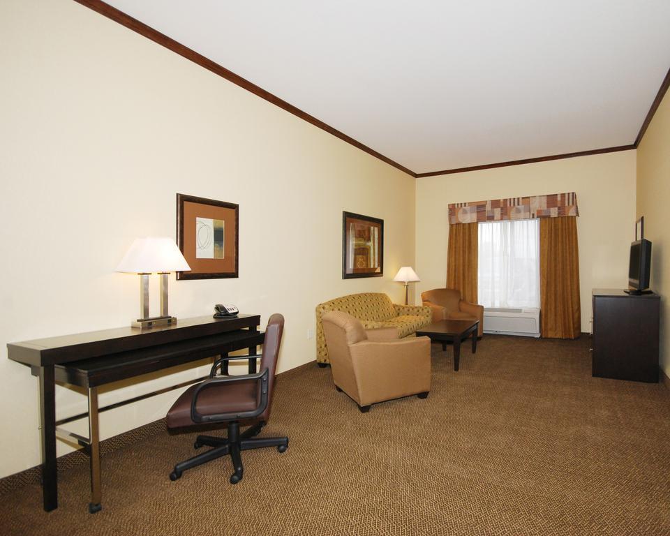 Comfort Suites Oshkosh Exterior foto