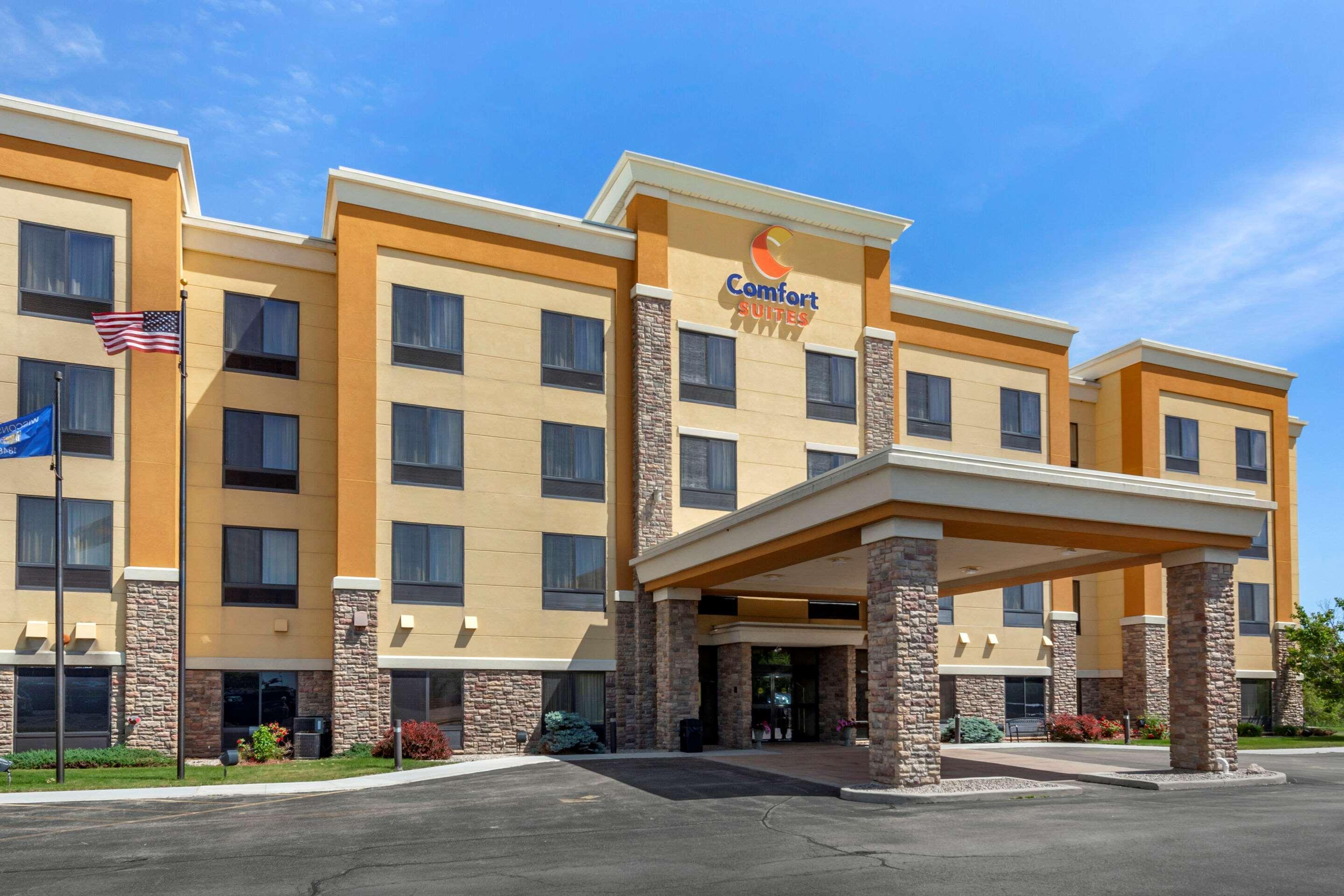 Comfort Suites Oshkosh Exterior foto