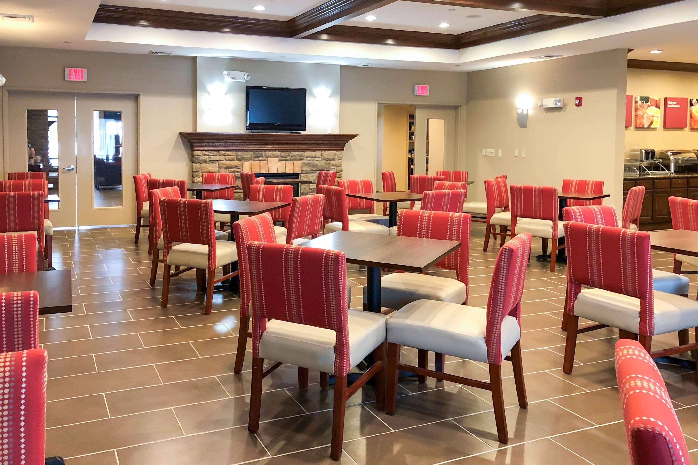 Comfort Suites Oshkosh Exterior foto